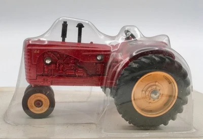 Vehículo de colección ERTL Massey Harris ’44 tractor 1/43 como nuevo en paquete Foto 1 de 3