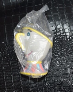 SELLADO 1992 Walt Disney La Bella de la Bestia Chip Taza de té Decoración de pasteles Exhibición de vinilo - Imagen 1 de 2