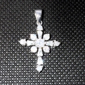 925 STERLING SILVER CROSS SPRAY PENDANT MARKED FINE JEWELRY CHRISTIAN QUALITY - Picture 1 of 4