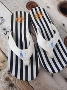Reef Men's Striped Flip Flops Size 10 - Picture 1 of 3