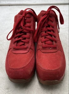 Nike Boys Air Max Goadome GS Gym Red Suede Lace Up Ankle Hiking Boots Size 6Y - Picture 1 of 6