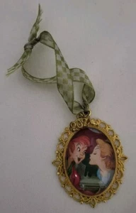 Disney Themed Peter Pan & Wendy 2021 Cameo/ Ornament Christmas - Picture 1 of 5