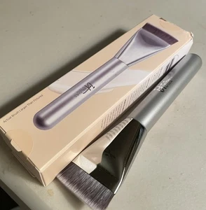 IT Cosmetics Foundation Airbrush 117 Spatula Brush, New In Box - Picture 1 of 3