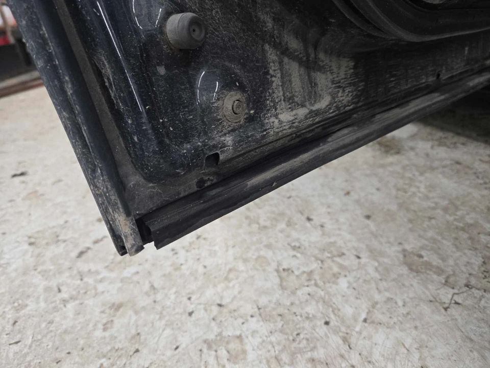 Used Rear Left Door Assembly Rear Side fits: 2017 Honda Pilot electric w/o sunsh - Imagem 1 de 4