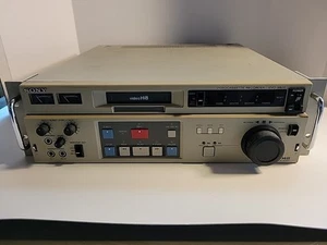 Sony EVO-9800 Hi8 Video Cassette Recorder **FOR PARTS or REPAIR** - Bild 1 von 19