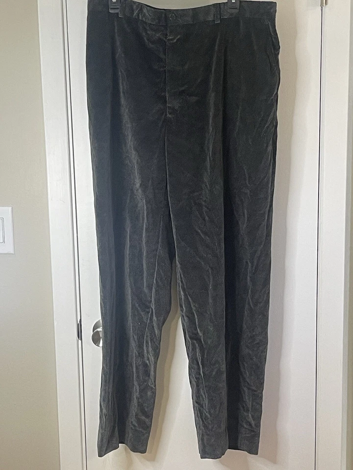 ¡BONITO! Pantalón de vestir Armani Collezioni gris carbón pana suave 36 W 32 IS USADO EN EXCELENTE ESTADO Foto 1 de 4