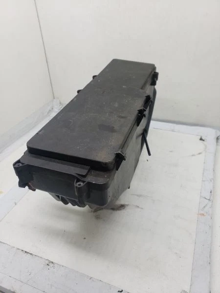 Caja de fusibles motor 210 tipo estación Wgn E320 se adapta a 99-03 MERCEDES CLASE E 650748 Foto 1 de 3