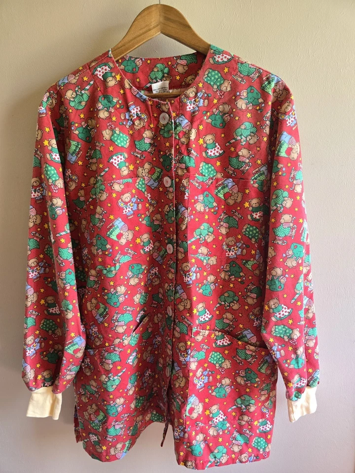 Women's Trend Multicolor Christmas Teddy Bears Long Sleeve Scrub Jacket Size L - Image 1 of 4