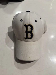 Top of the World Hombre Sombrero Ajustado Blanco OSFA Bordado UCLA Bruins Logo Uno - Imagen 1 de 5