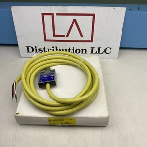 NEW- Schneider-Square D 9007MS02S0300 Compact Enclosed Limit Switch - Picture 1 of 3