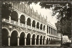 Palacio Municipal Merida Yuc Mexico RPPC Unposted - Picture 1 of 2