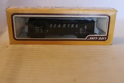 HO Scale Life-Like, 3 Bay Hopper, Reading RR, Black, #41414 - 8410 BNOS - Image 1 of 3
