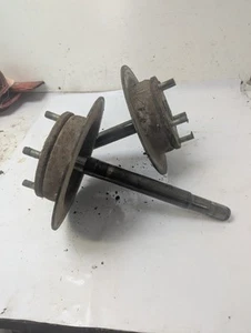 Cub Cadet 1863 1340 1440 1641 1862 Cyclops Rear Axle Set Left And Right - Picture 1 of 12