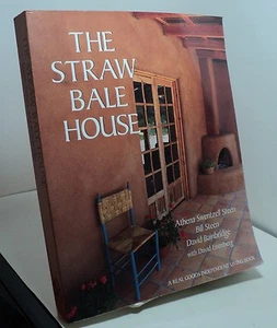 Das Strohballenhaus von Althena Steen, Bill Steen, David Bainbridge & Eisenberg - Bild 1 von 2
