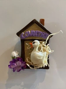 Country Kitchen House Plaque W/ Duck Purple & Brown ceramic fridge magnet - Imagen 1 de 5