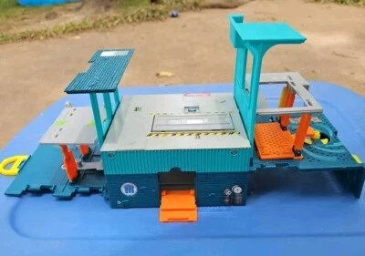 Matchbox Pop Up Adventure Auto Center Playset By Mattel - Image 1 of 4