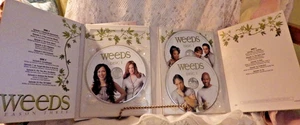 Weeds: Season Three DVD, 2007, 3-Disc Set Lionsgate TV Series Comedy Drama (USA) - Foto 1 di 11