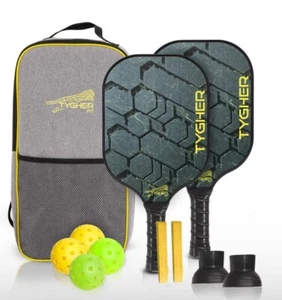 Pickleball Paddles Set of 2, 2 Retrievers, 2 Hand Grips, 4 balls and 1 bag - Picture 1 of 9