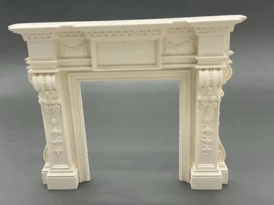 Vintage Lundby Dolls House ‘Sue Cook’ Fireplace  (VEC/101) - Изображение 1 из 4