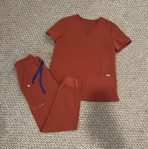 FIGS 2 Piece Set Small Casma Top XS/P Zamora Jogger Pants Atlantic Fall Auburn - Picture 1 of 15