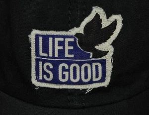 Gorra para mujer Life Is Good Tattered Dove negra para lavar la playa - Imagen 1 de 6