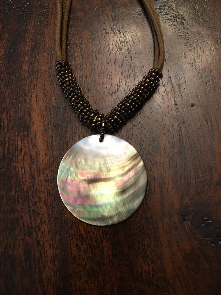 Collar Lia Sophia madreperla cristal ajuste Foto 1 de 4