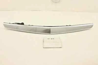 Nuevo OEM Original Tapa del maletero Moldura Licencia Cadillac XTS 2013-2019 84000688 Foto 1 de 4