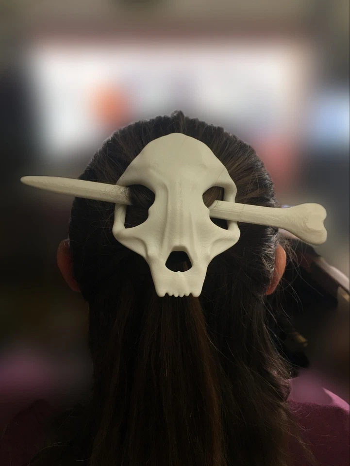 3D Printed Skull And Bone Hair Pin - Image 1 of 1