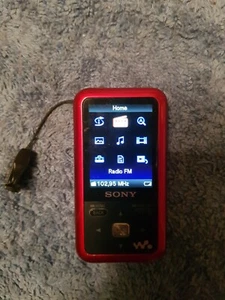 SONY NWZ-S616F 4gb MP3 MP4 PLAYER RADIO FM  - Foto 1 di 4