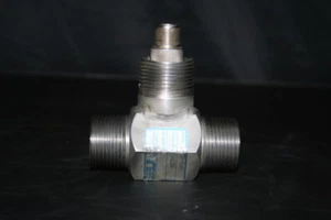 Turbina medidor de flujo 1 in NPT 4-60 GPM FTB-106 Omega - Imagen 1 de 3