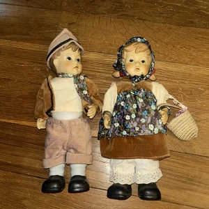 Vintage Hänsel & Gretel Puppen (Hummel Typ) Porzellan Biskuit 10" voll verbunden - Bild 1 von 9