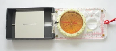 Eschenbach Kompass BW 2 Bundeswehr Spiegelkompass TOP Marschkompass  Navigation - Bild 1 von 4