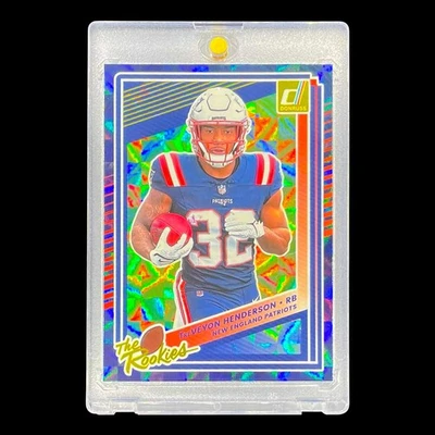 TREVEYON HENDERSON ROOKIE GREEN CHECKERBOARD REFRACTOR RARE SP Insert - PATRIOTS - Image 1 of 4
