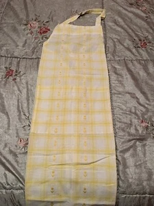 Apron Yellow plaid Kitchen NWOT with embroidered flowers - Picture 1 of 2