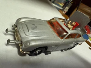 Corgi James Bond 007 Aston Martin Thunderball DB5 Fully Functional - Picture 1 of 6