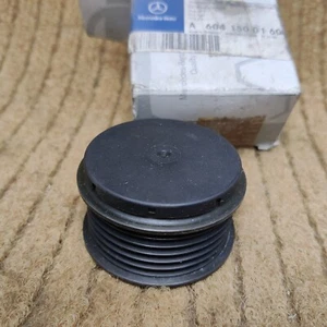 NEW Genuine Mercedes Alternator Pulley Freewheel Clutch 6041500160 NOS - Picture 1 of 4