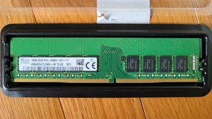 SK HYNIX 16Gb DDR4 ECC UDIMM SERVER MEMORY 2666 MHz HMA82GU7CJR8N-VK - Zdjęcie 1 z 2