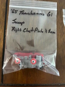1985 Transformers G1 - Swoop - right chest plate and arm - Picture 1 of 1