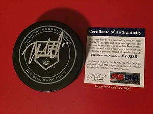 Mike Richards Stanley Cup Champions Hockey Firmado Puck Auto Certificado de Autenticidad PSA/DNA - Imagen 1 de 1