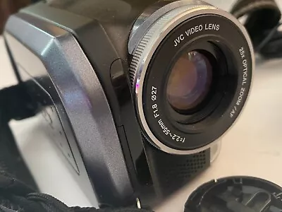 JVC Everio 20GB Hard Drive Video Camcorder - Image 1 of 4