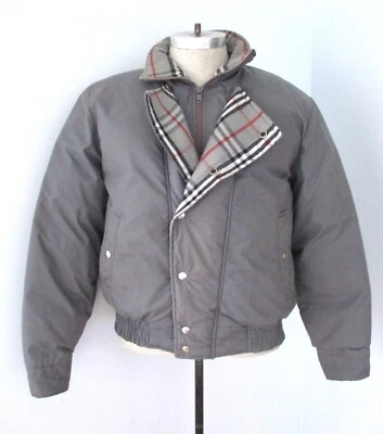 Chaqueta Bomber De Colección Años 80 Nueva Ola Gris Abombada LAVADO A MÁQUINA Broches Asimétricos M Foto 1 de 4