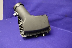 NEW Ford Engine Air Cleaner Assembly FR3Z-9600-G Mustang 5.0L 15-17 AKF1124 - Picture 1 of 8