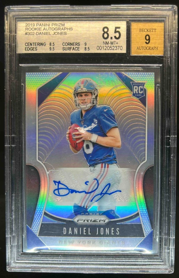 2019 Prizm Daniel Jones Rookie Auto RC Rookie #302 Giants BGS 8.5 - Image 1 of 2