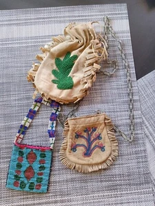 3 Vintage Indianer Leder PERLEN TASCHE Samen Medizin Handtasche Fransen Antik Etui - Bild 1 von 10