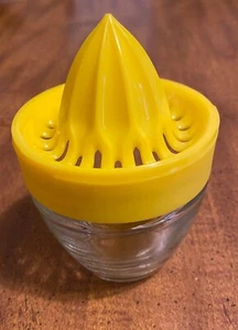 Prepara D 11 Entsafter gelb Saftpresse Glas Kunststoff Handpresse - Bild 1 von 9