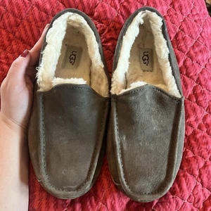 UGG Ascot Suede II Gray House Slippers Size 7 Slip On Shoes 1125932 - Picture 1 of 5
