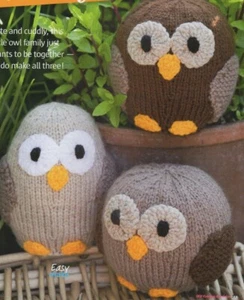 DK KNITTING PATTERN - CUTE & CUDDLY CHARACTERS LITTLE OWL FAMILY IN 3 SIZES - Picture 1 of 1
