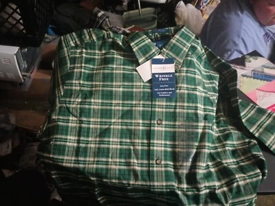 TownCraft Shirt Mens Medium Green Plaid Pocket Short Sleeve Button Down New - Image 1 of 4