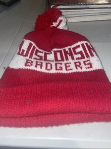 Vintage Wisconsin Badgers Red Cuffed Knit Pom Beanie Winter Snow Ski Hat Cap - Picture 1 of 2