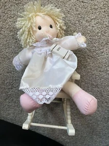 Berkeley Designs - Rocking Chair Doll With Bible - Vintage (Pre-Owned) - Picture 1 of 3